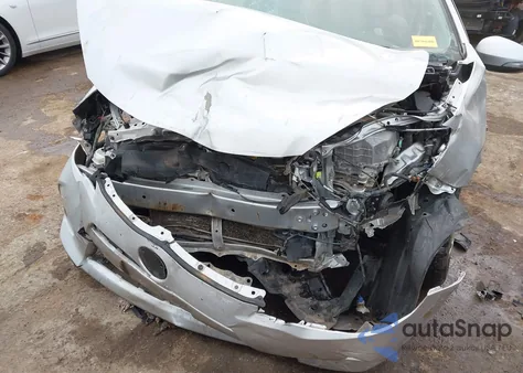 2013 Toyota Prius C One z USA, uszkodzony, nr VIN JTDKDTB39D1047551